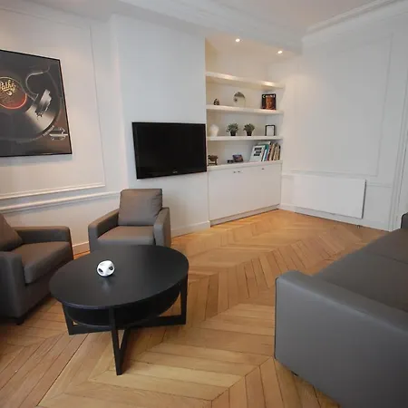2 Bedrooms Latin Quarter פריז